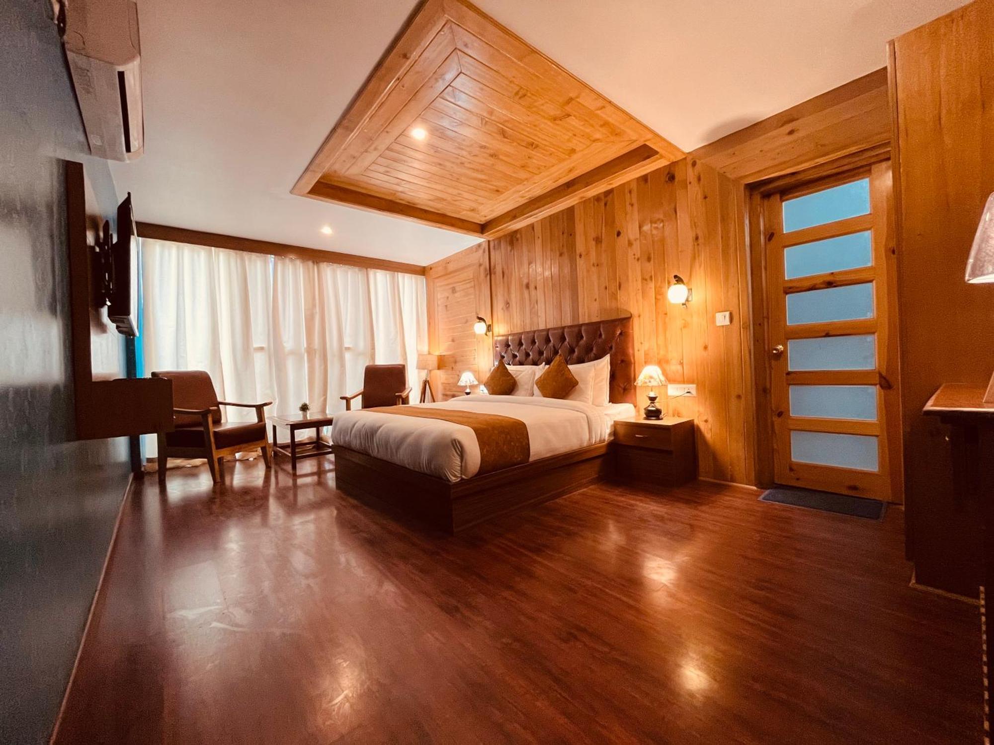 Vista Resort, Manali - ! Near Mall Road !! Hot & Cold Ac Rooms !! Best Selling !! Big Parking !! Luxury Collection !! Open Terrace !! Lift !! Playing Zone !! Property Of The Year ! Luaran gambar