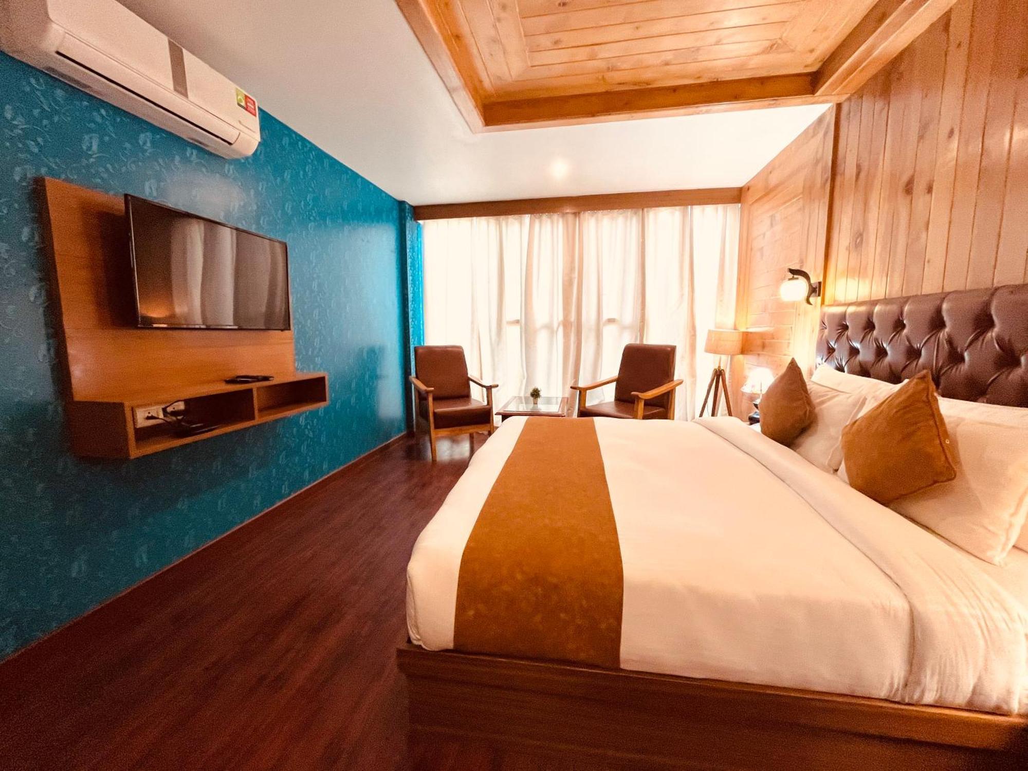 Vista Resort, Manali - ! Near Mall Road !! Hot & Cold Ac Rooms !! Best Selling !! Big Parking !! Luxury Collection !! Open Terrace !! Lift !! Playing Zone !! Property Of The Year ! Luaran gambar