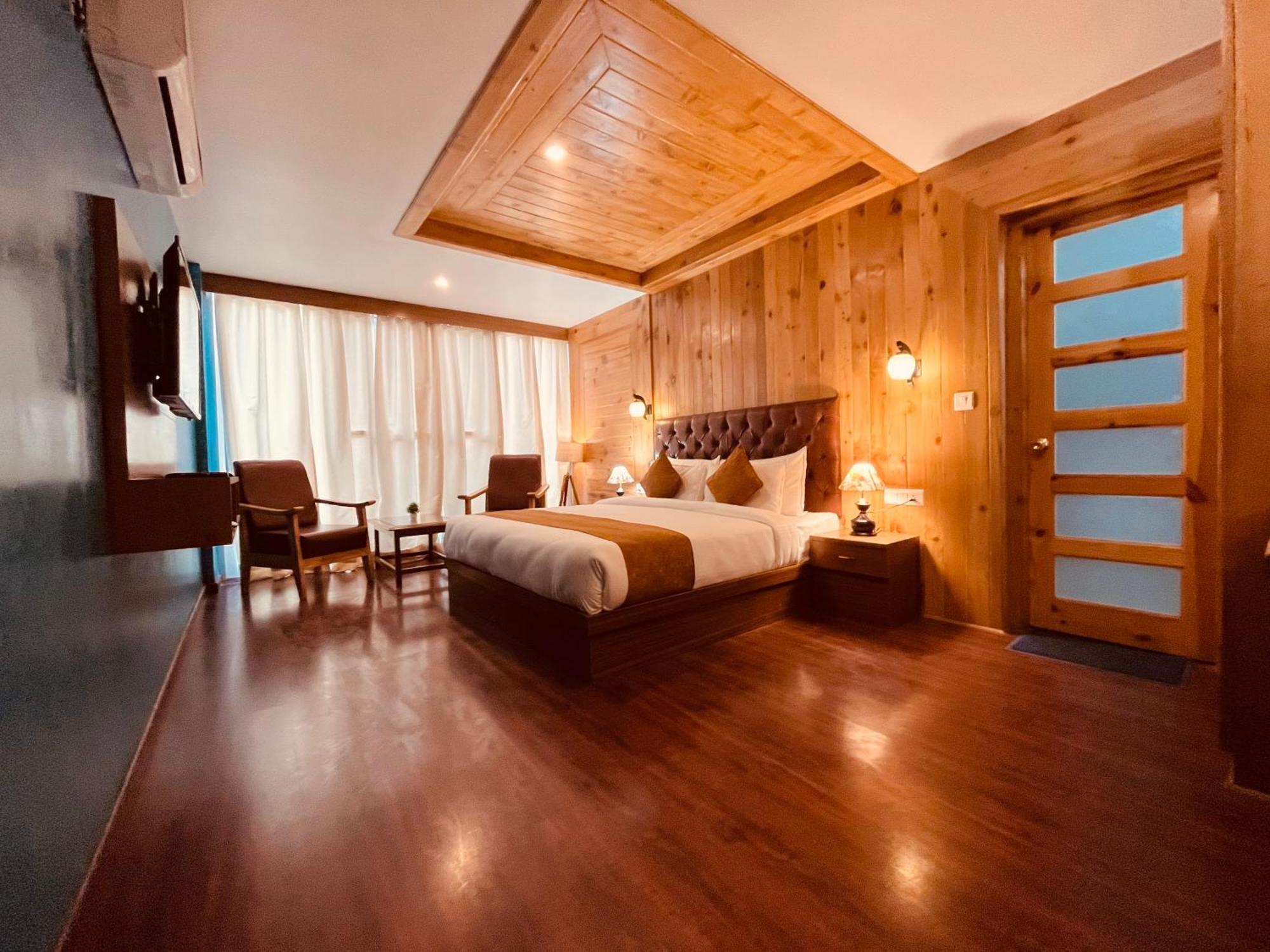 Vista Resort, Manali - ! Near Mall Road !! Hot & Cold Ac Rooms !! Best Selling !! Big Parking !! Luxury Collection !! Open Terrace !! Lift !! Playing Zone !! Property Of The Year ! Luaran gambar