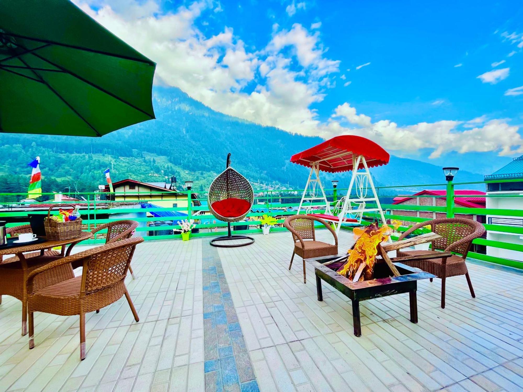 Vista Resort, Manali - ! Near Mall Road !! Hot & Cold Ac Rooms !! Best Selling !! Big Parking !! Luxury Collection !! Open Terrace !! Lift !! Playing Zone !! Property Of The Year ! Luaran gambar