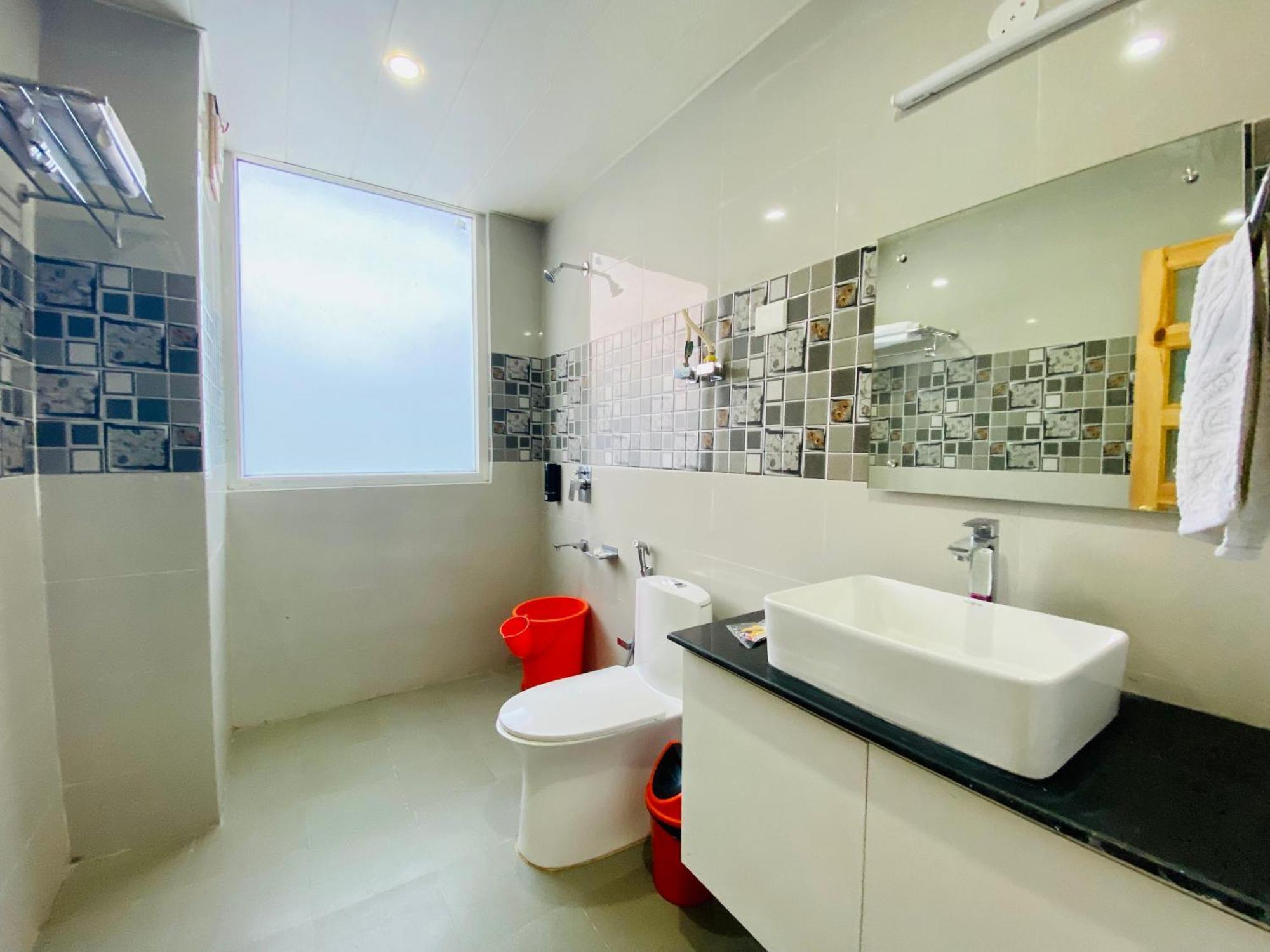 Vista Resort, Manali - ! Near Mall Road !! Hot & Cold Ac Rooms !! Best Selling !! Big Parking !! Luxury Collection !! Open Terrace !! Lift !! Playing Zone !! Property Of The Year ! Luaran gambar
