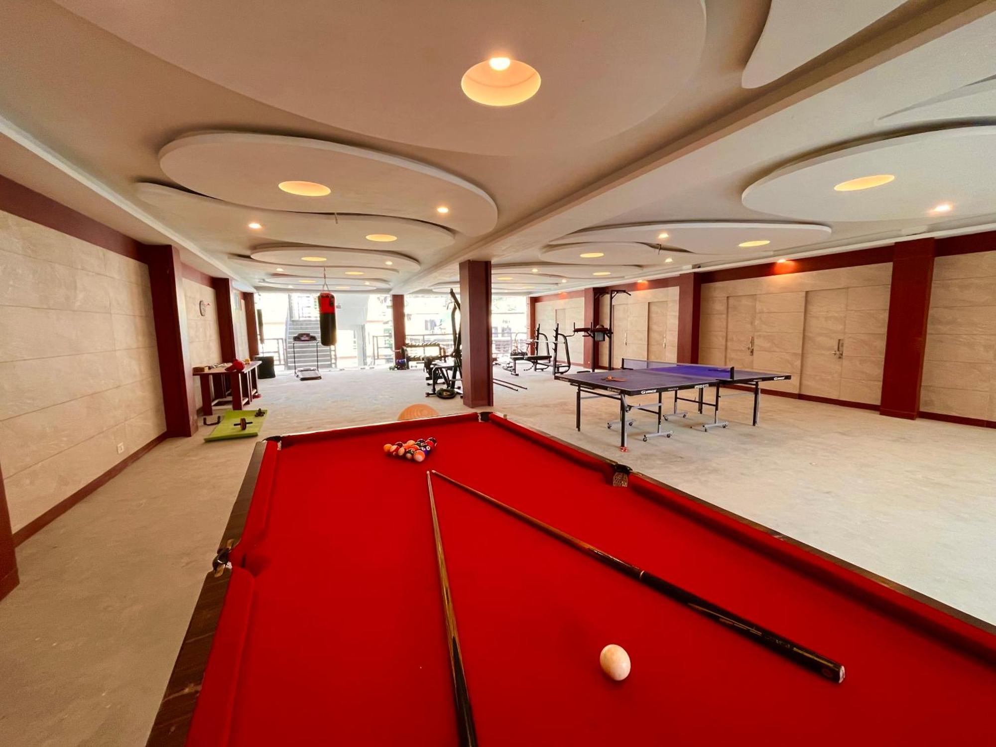 Vista Resort, Manali - ! Near Mall Road !! Hot & Cold Ac Rooms !! Best Selling !! Big Parking !! Luxury Collection !! Open Terrace !! Lift !! Playing Zone !! Property Of The Year ! Luaran gambar